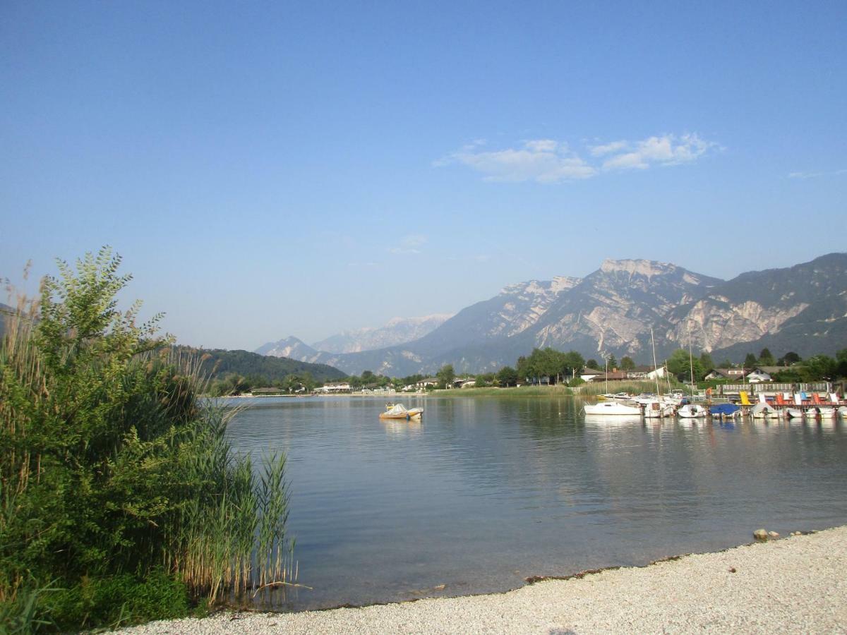 La Perla Del Lago Apartment Calceranica al Lago Luaran gambar